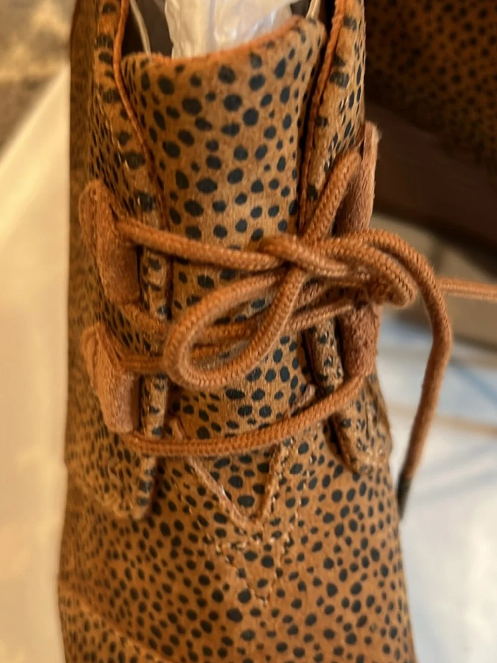 Tom’s Suede Bootys Sz 8